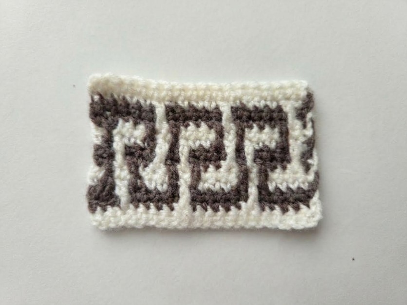 Inset mosaic crochet